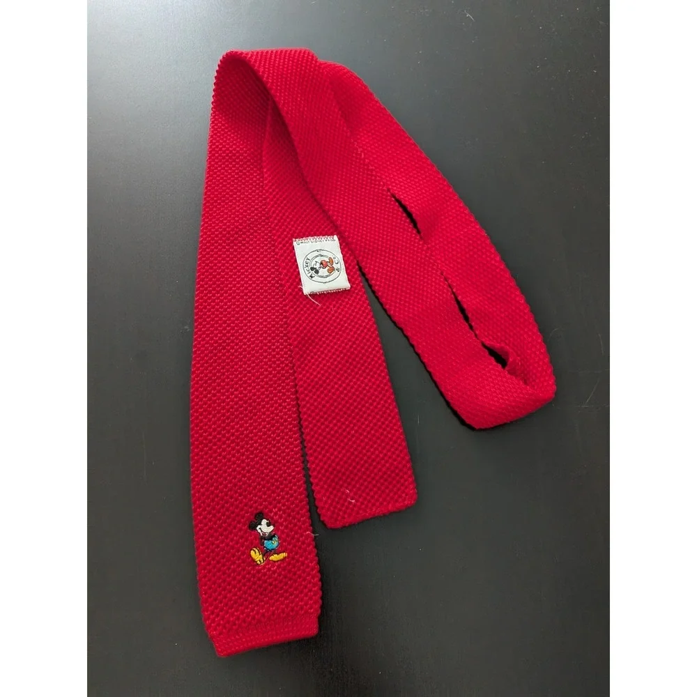 Vintage Mickey Mouse Square Tie Necktie Waffle Knit Red‎ Walt Disney Prod. 52